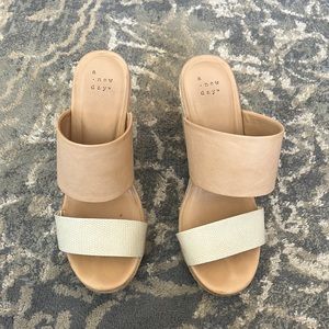 Neutral Wedges Size 7.5